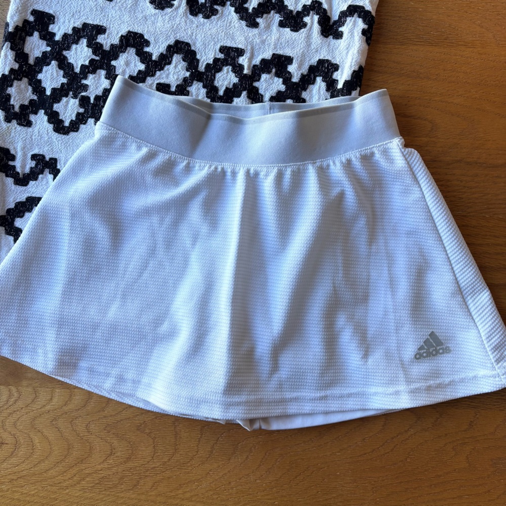 Adidas Athletic White Pull on Skort Skirt Shorts kids girls small S